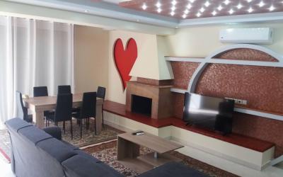 Unique apartment for sale, with swimming pool, in Nea Iraklitsa 
